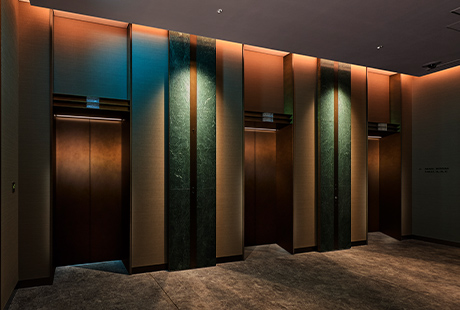 乗用13人乗りエレベーター・1階