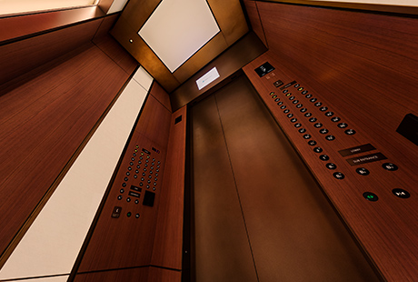 乗用13人乗りエレベーター・かご室天井