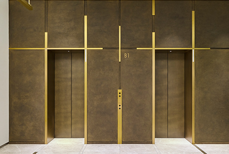 乗用17人乗りエレベーター・B1階