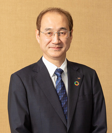 PRESIDENT&CEO