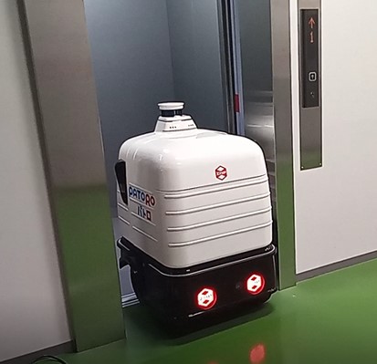 ロボット_実証実験_写真.jpg